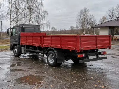 Бортовой 7 т Волгоград — Омск, фото 1 — спереди