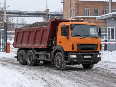 Самосвал 20 т Санкт-Петербург — Владивосток, фото 1 — спереди