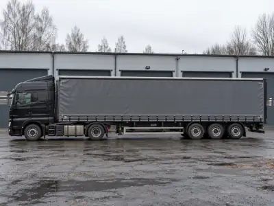 Шторная еврофура 20 т Челябинск — Омск, фото 3 — сбоку