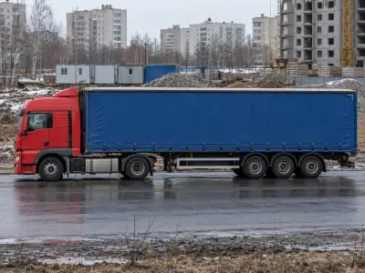 Шторная еврофура 20 т Воронеж — Санкт-Петербург, фото 1 — спереди