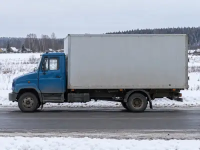 Фургон 5 т Тюмень — Омск, фото 3 — сбоку