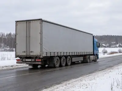 Шторная еврофура 20 т Тюмень — Сургут, фото 4 — сзади