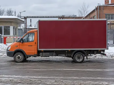 Фургон 3 т Великий Новгород — Санкт-Петербург, фото 3 — сбоку