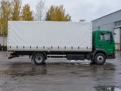 Тентованная фура 10 т Омск — Челябинск, фото 1 — спереди