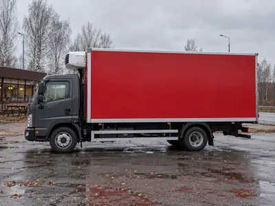 Рефрижератор 5 т Омск — Тюмень, фото 3 — сбоку