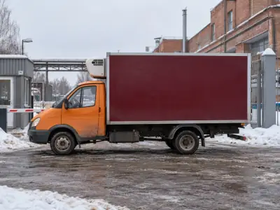 Рефрижератор 1.5 т Санкт-Петербург — Новосибирск, фото 3 — сбоку