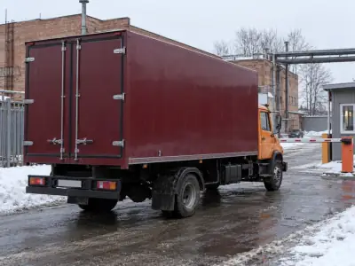 Фургон 5 т Екатеринбург — Новосибирск, фото 4 — сзади