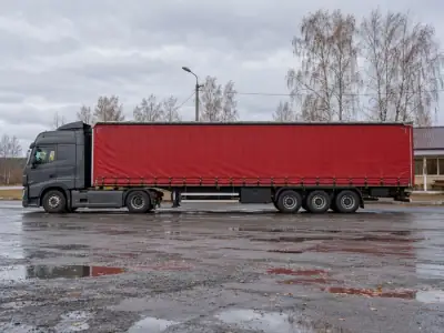 Шторная еврофура 20 т Челябинск — Омск, фото 3 — сбоку