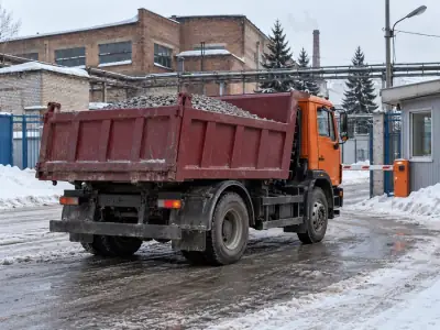 Самосвал 10 т Омск — Новосибирск, фото 4 — сзади