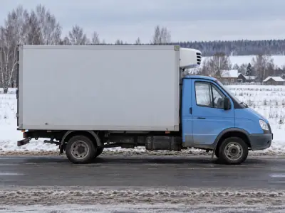 Рефрижератор 1.5 т Челябинск — Екатеринбург, фото 1 — спереди