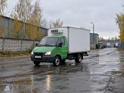 Рефрижератор 1.5 т Тюмень — Омск, фото 1 — спереди