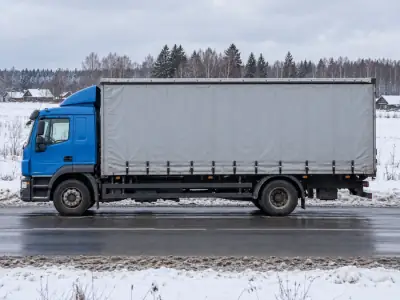 Шторная фура 10 т Омск — Екатеринбург, фото 3 — сбоку