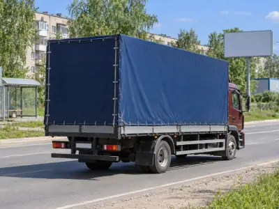 Тентованная фура 10 т Омск — Тольятти, фото 4 — сзади