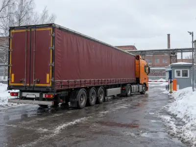 Шторная еврофура 20 т Тюмень — Новосибирск, фото 4 — сзади