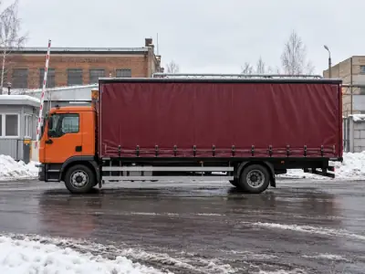 Шторная фура 10 т Санкт-Петербург — Владивосток, фото 3 — сбоку