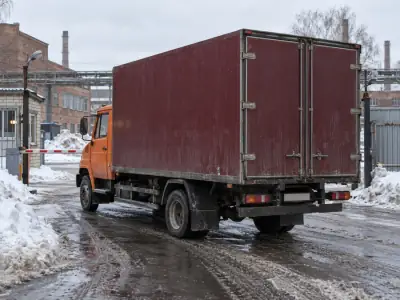 Фургон 5 т Волгоград — Краснодар, фото 4 — сзади
