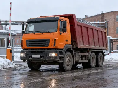 Самосвал 20 т Владивосток — Москва, фото 1 — спереди
