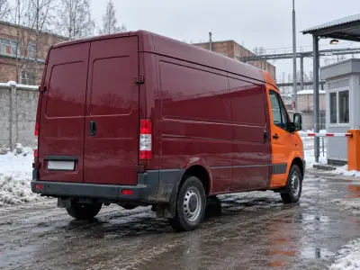 Фургон 1.5 т Тюмень — Москва, фото 4 — сзади